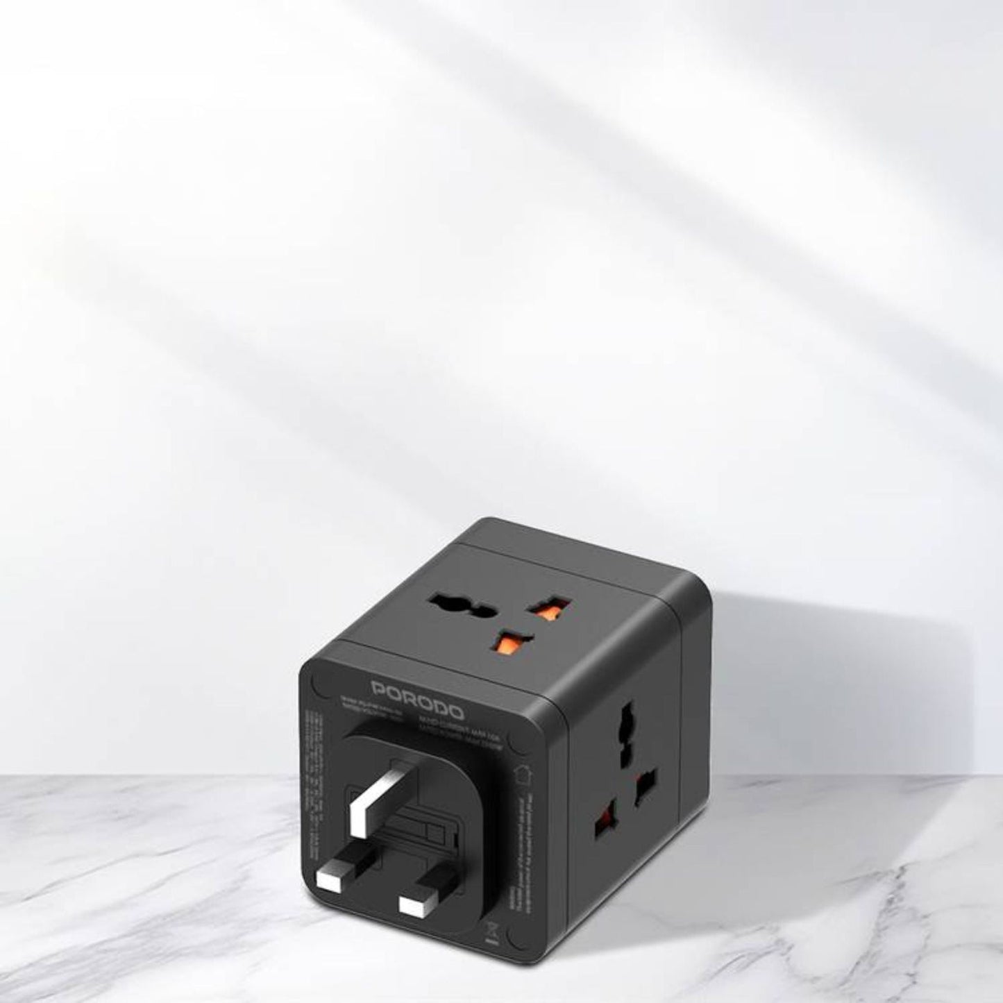 Porodo محول طاقة عالمي بـ4 منافذ AC مع منفذ USB-C ومنفذي USB-A، شحن سريع، توصيل طاقة 20 واط، حماية