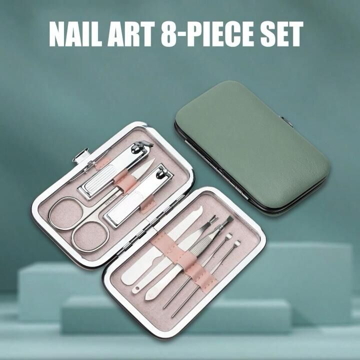 طقم العناية بالأظافر الفاخر