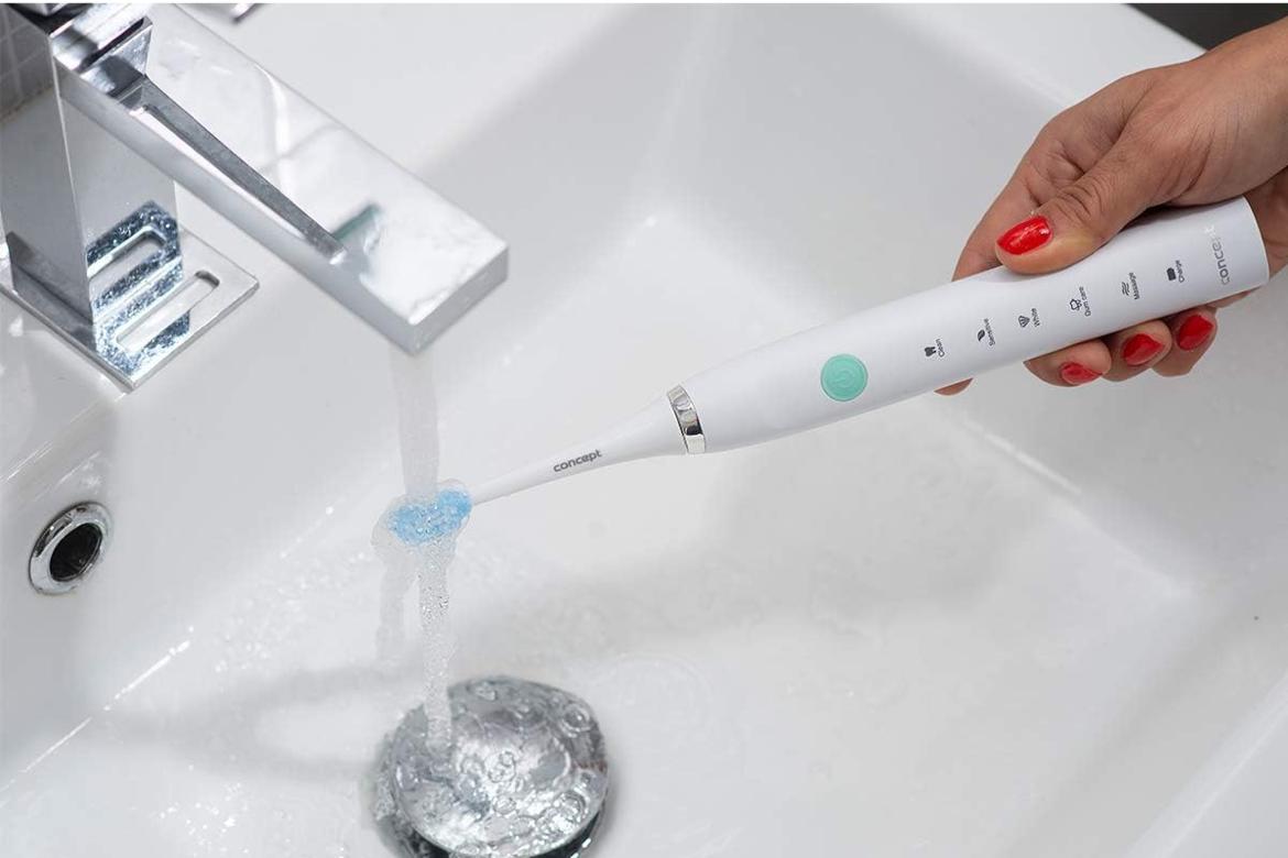 يقدم مركز The Perfect Smile Dental Centre رعاية شاملة للأسنان واللثة