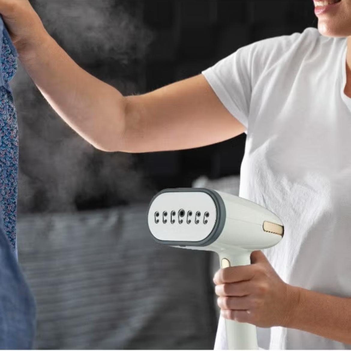 مكواة بخار للملابس بقوة 1800 واط