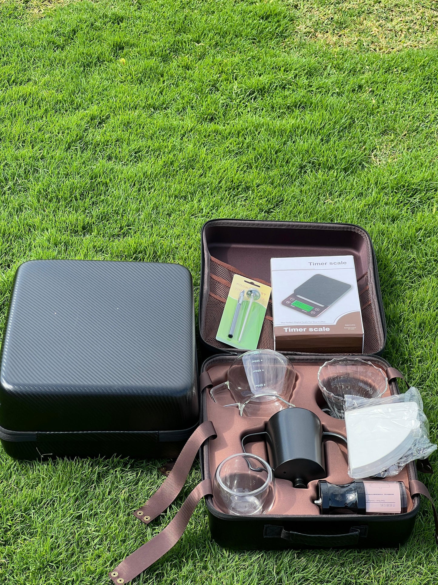 طقم القهوة المختصة مع حقيبة