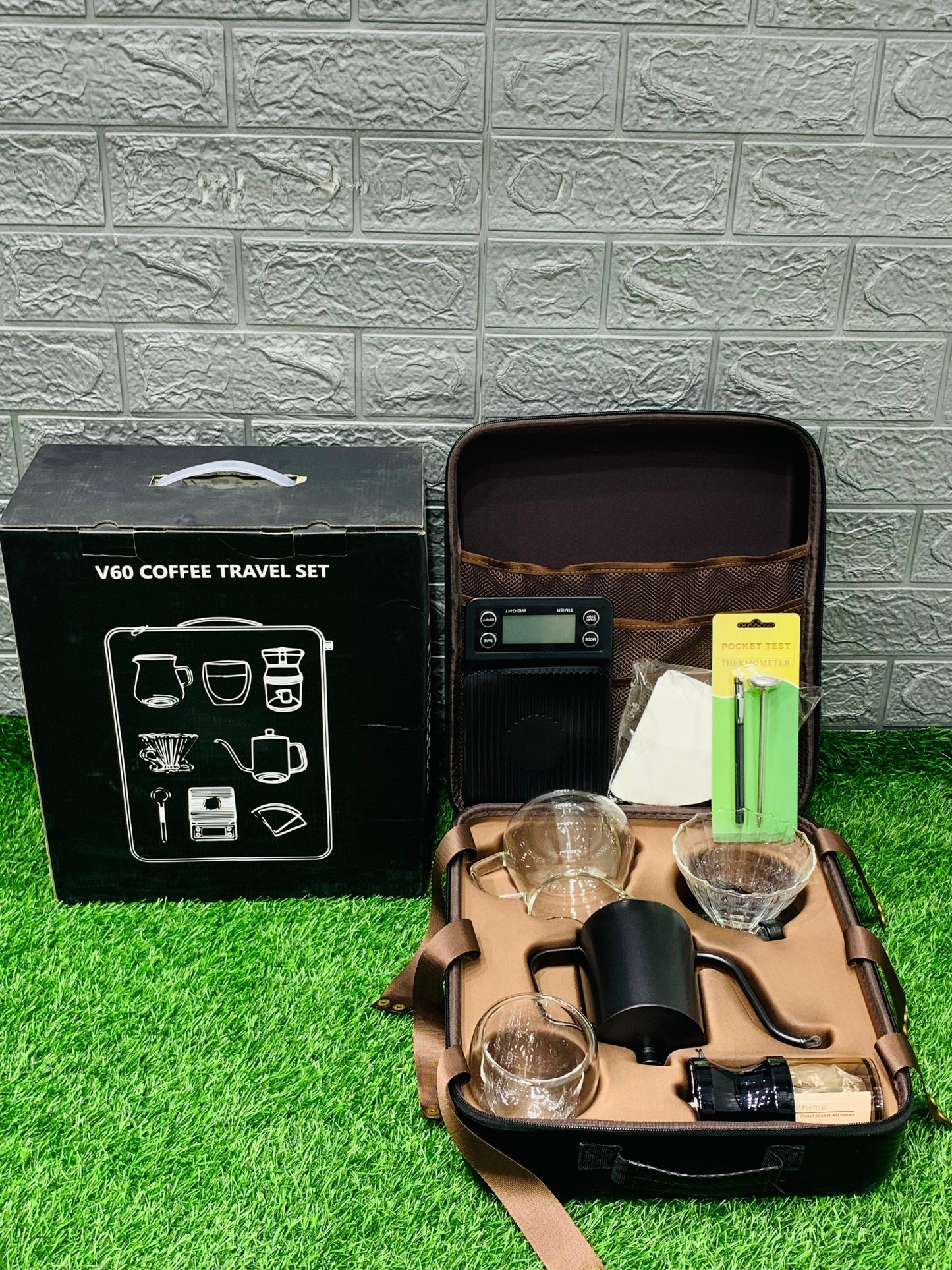 طقم القهوة المختصة مع حقيبة