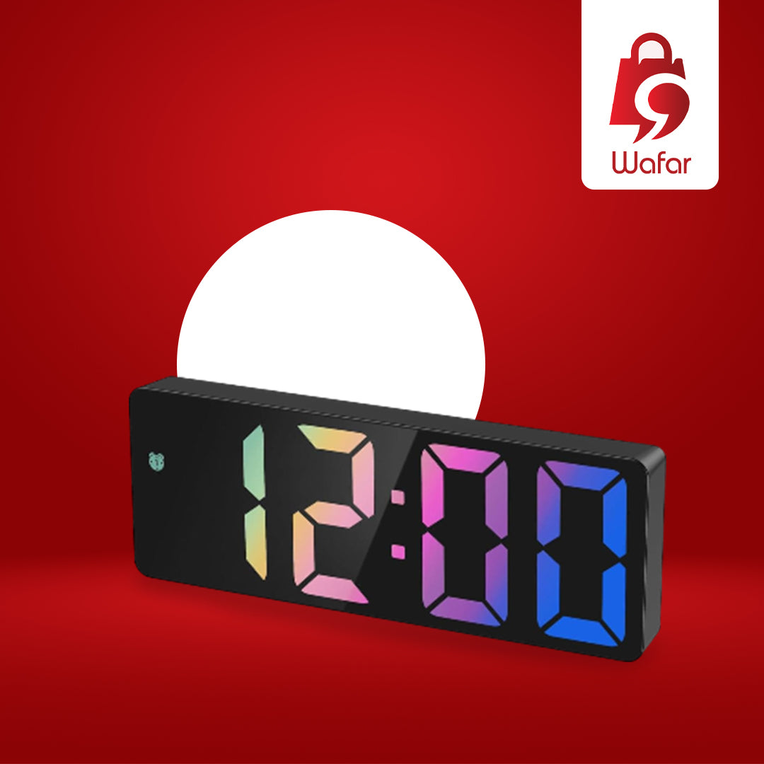 ساعة منبه رقمية ملونة بشاشة LED كبيرة وتحكم صوتي